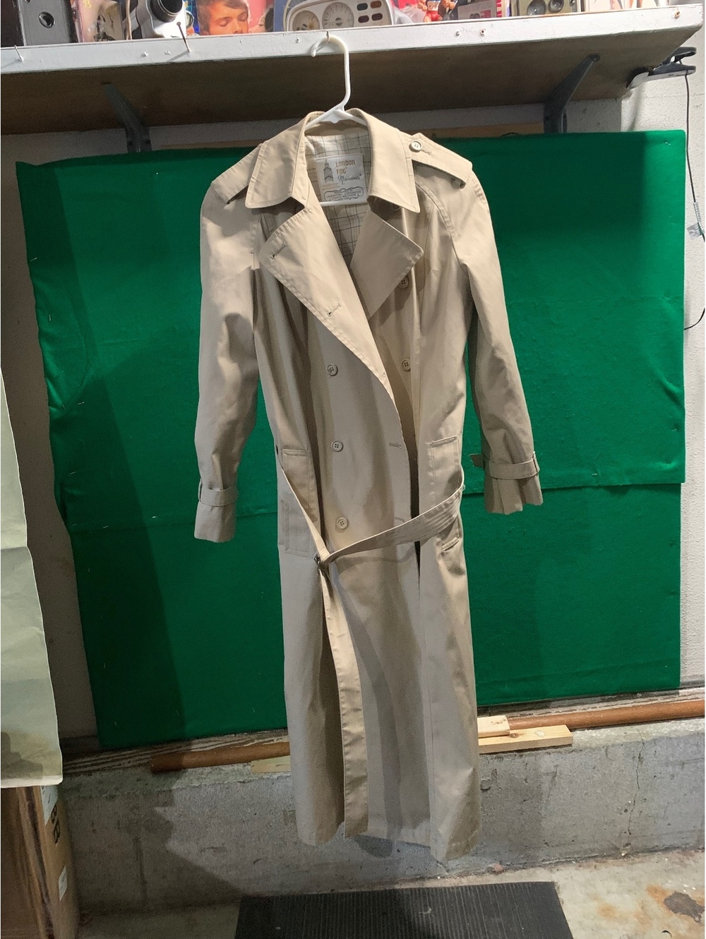 London Fog Maincoats Beige Belted Trench Coat Women's 8 Reg